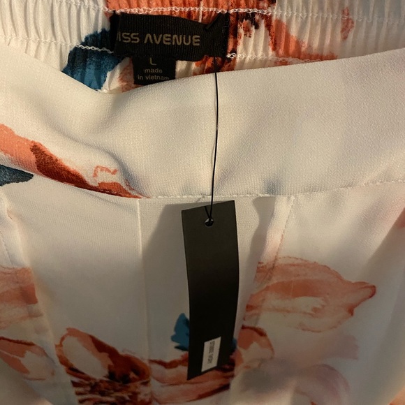 Floral pants - Picture 4 of 10